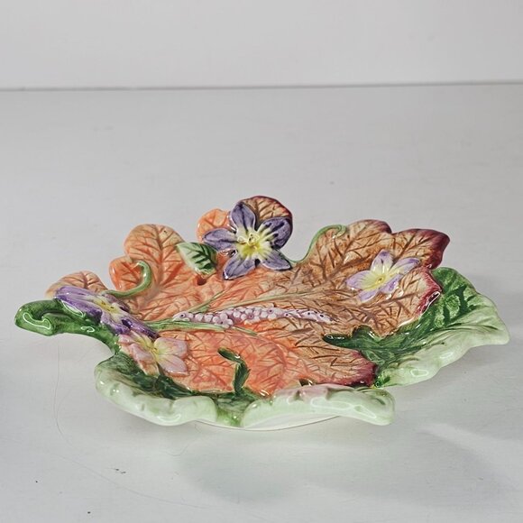 Fitz And Floyd Woodland Spring Bunny Rabbit Salt & Pepper Shaker Set Leaf Plate - Picture 10 of 13